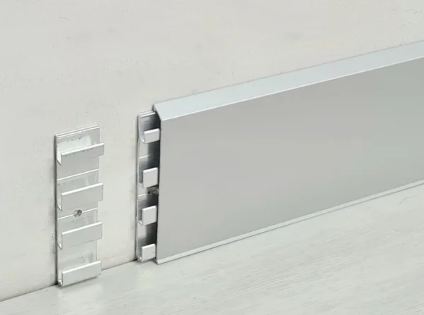 Алюминиевый плинтус Fezard Кабельный ALP-С70 Алюминий 70*10*2500 мм в Тольятти