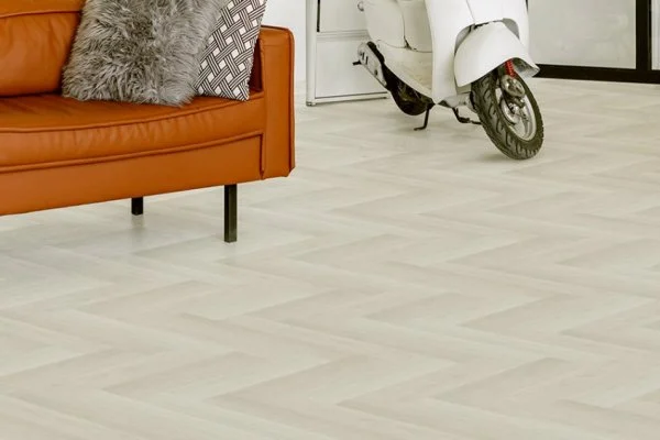 Виниловый пол Floor Factor Herringbone Cloud Oak в Тольятти