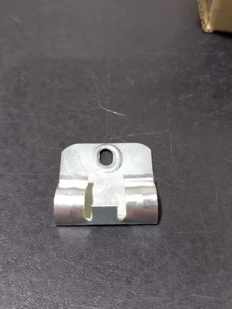 Клипсы к плинтусу MDF Bonkeel (50шт) в Тольятти