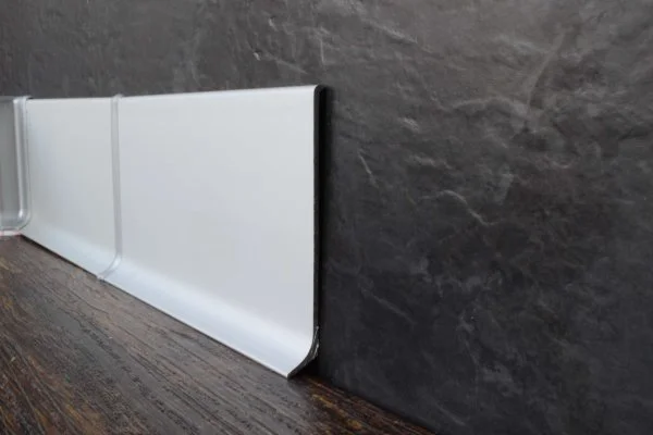 Алюминиевый плинтус ЭлитПроф Анодированный Плоский (100х11х2500 мм) в Тольятти