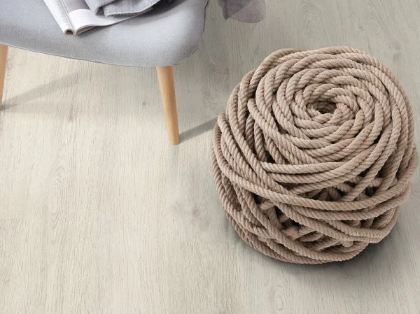 Ламинат Egger PRO 8/33 4V Дуб Кортина белый EPL034 в Тольятти