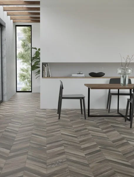 Ламинат Egger PRO 8/33 4V Large Дуб Кестинкорт Шоколад левая EPL240F4CL в Тольятти